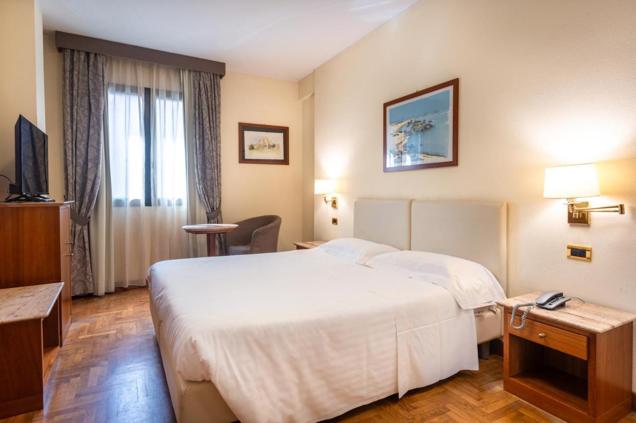 Hotel Airone - Ombrellone Incluso Al Bagno Dolce Vita A Marina Dal 1 Giugno Al 15 Settembre Grosseto Exterior foto