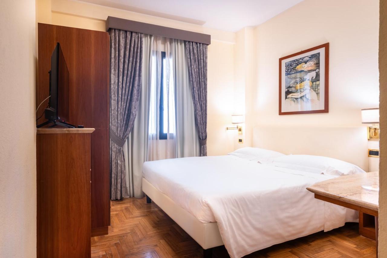 Hotel Airone - Ombrellone Incluso Al Bagno Dolce Vita A Marina Dal 1 Giugno Al 15 Settembre Grosseto Cameră foto