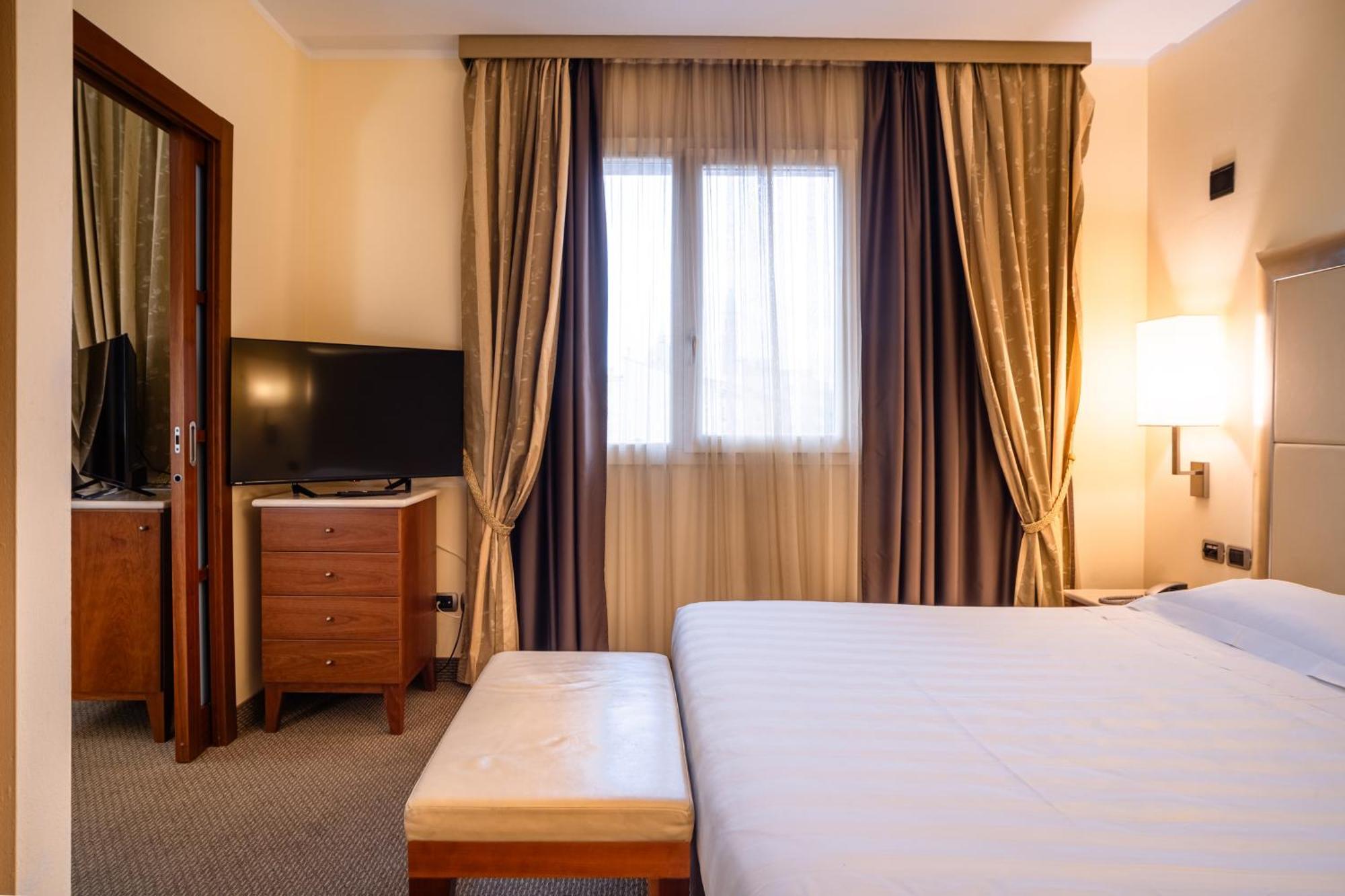 Hotel Airone - Ombrellone Incluso Al Bagno Dolce Vita A Marina Dal 1 Giugno Al 15 Settembre Grosseto Exterior foto